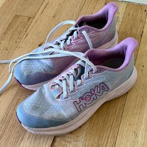 Hoka Women's Light Blue and Lavender Athletic Shoes Mach 6